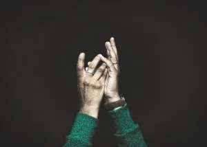 stretch-hands-unsplash